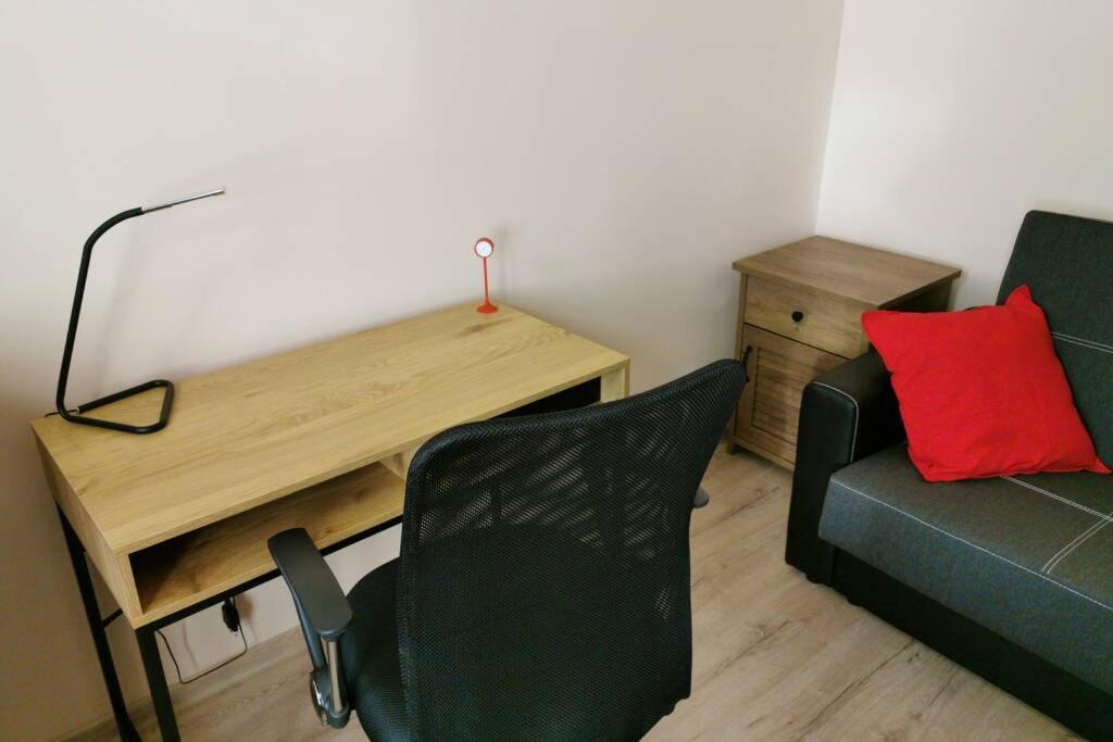 Apartment Little Big Red - Modern
