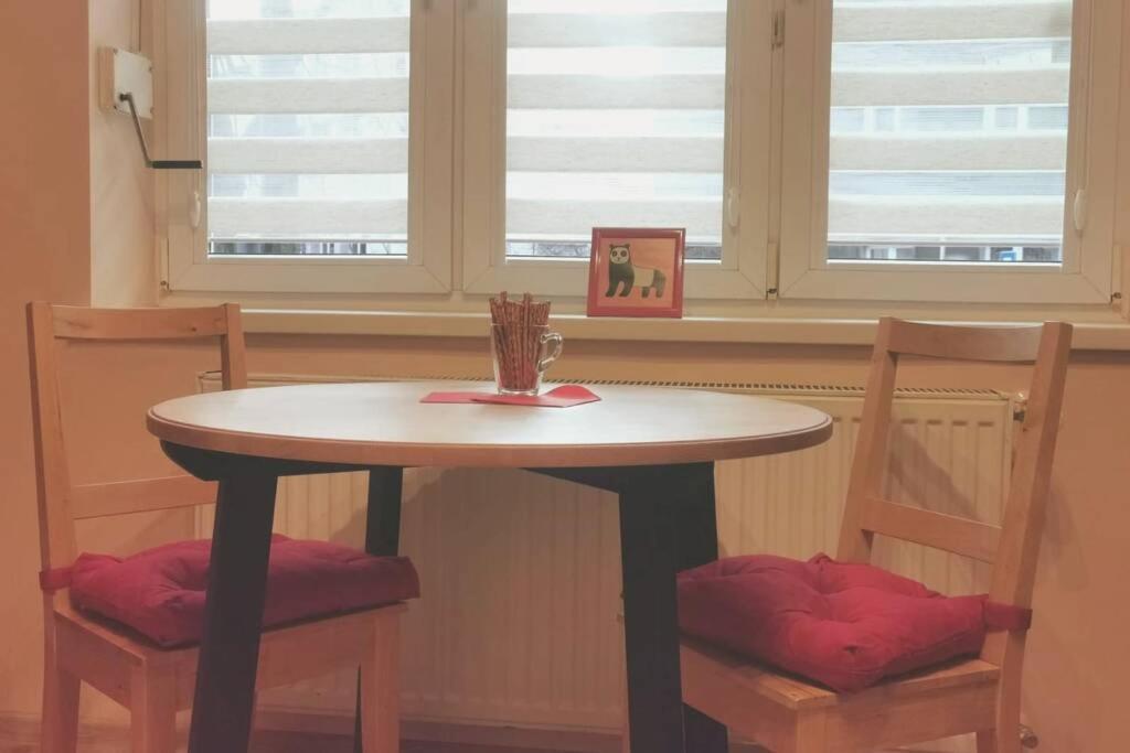 Apartment Little Big Red - Modern *
